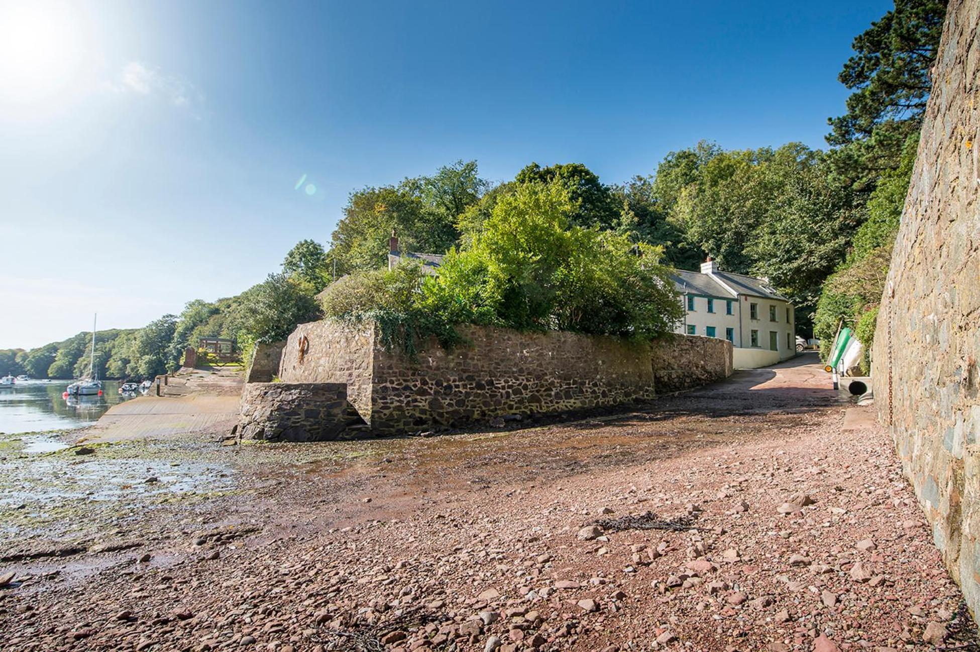 Sloop Inn Cottage Haverfordwest Kültér fotó
